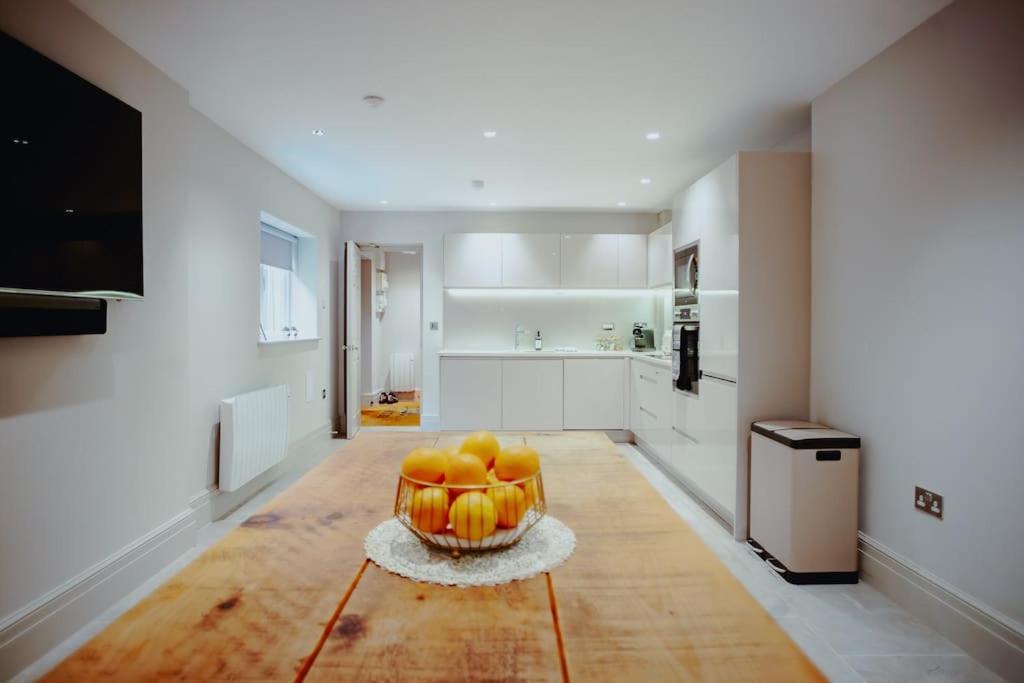 3-Story Townhouse - Sleeps 8 Lejlighed Leeds  Eksteriør billede