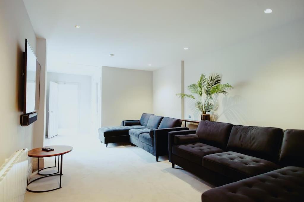 3-Story Townhouse - Sleeps 8 Lejlighed Leeds  Eksteriør billede